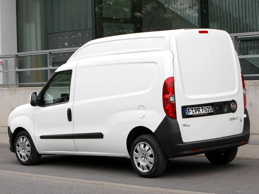  Fiat Doblo Cargo XL 2012 года  (фото 9 из 10)